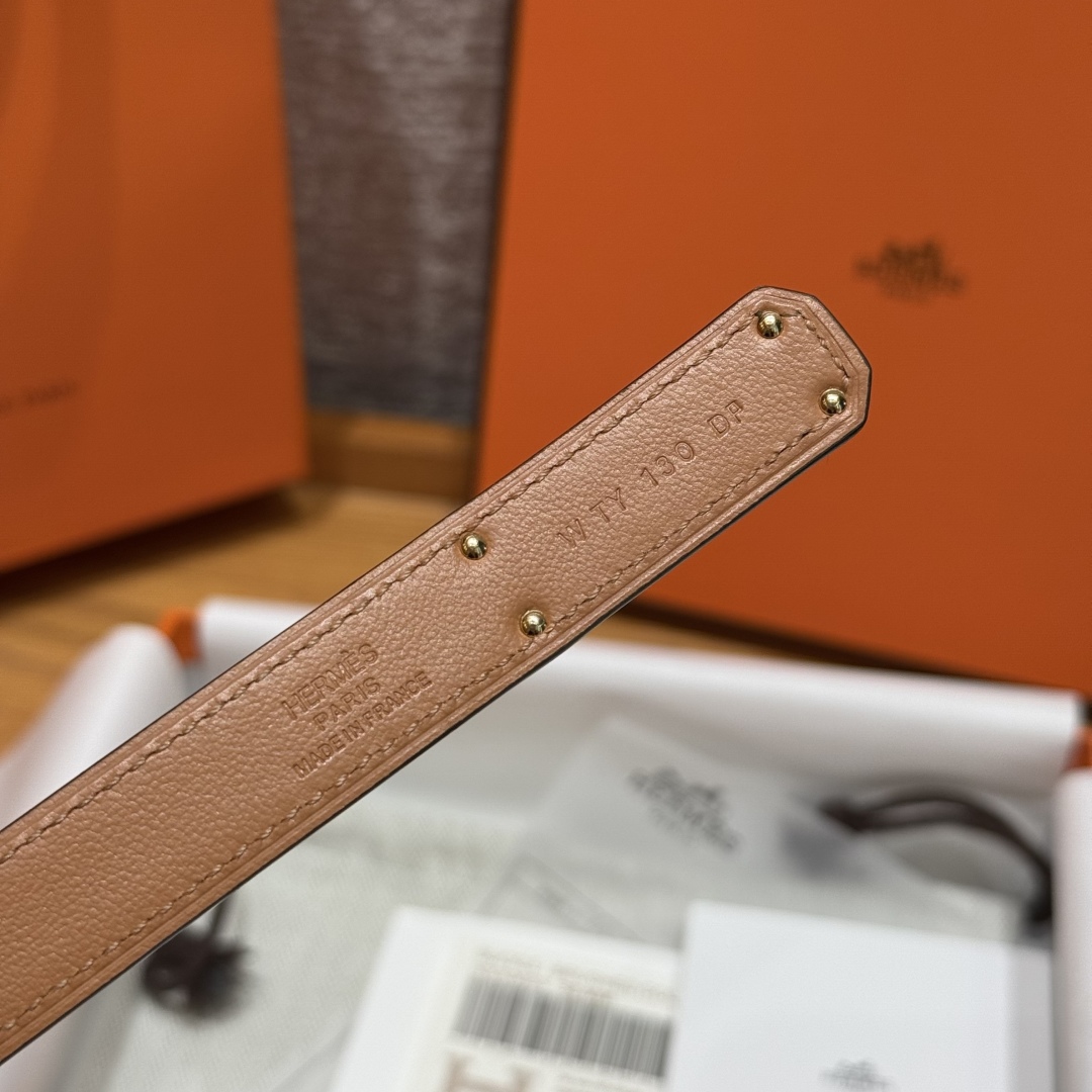 Hermès Kelly Belt: Hunter Leather with Palladium-Plated Buckle, Adjustable 18mm 10 cmp i1751952524563 2171 0 4