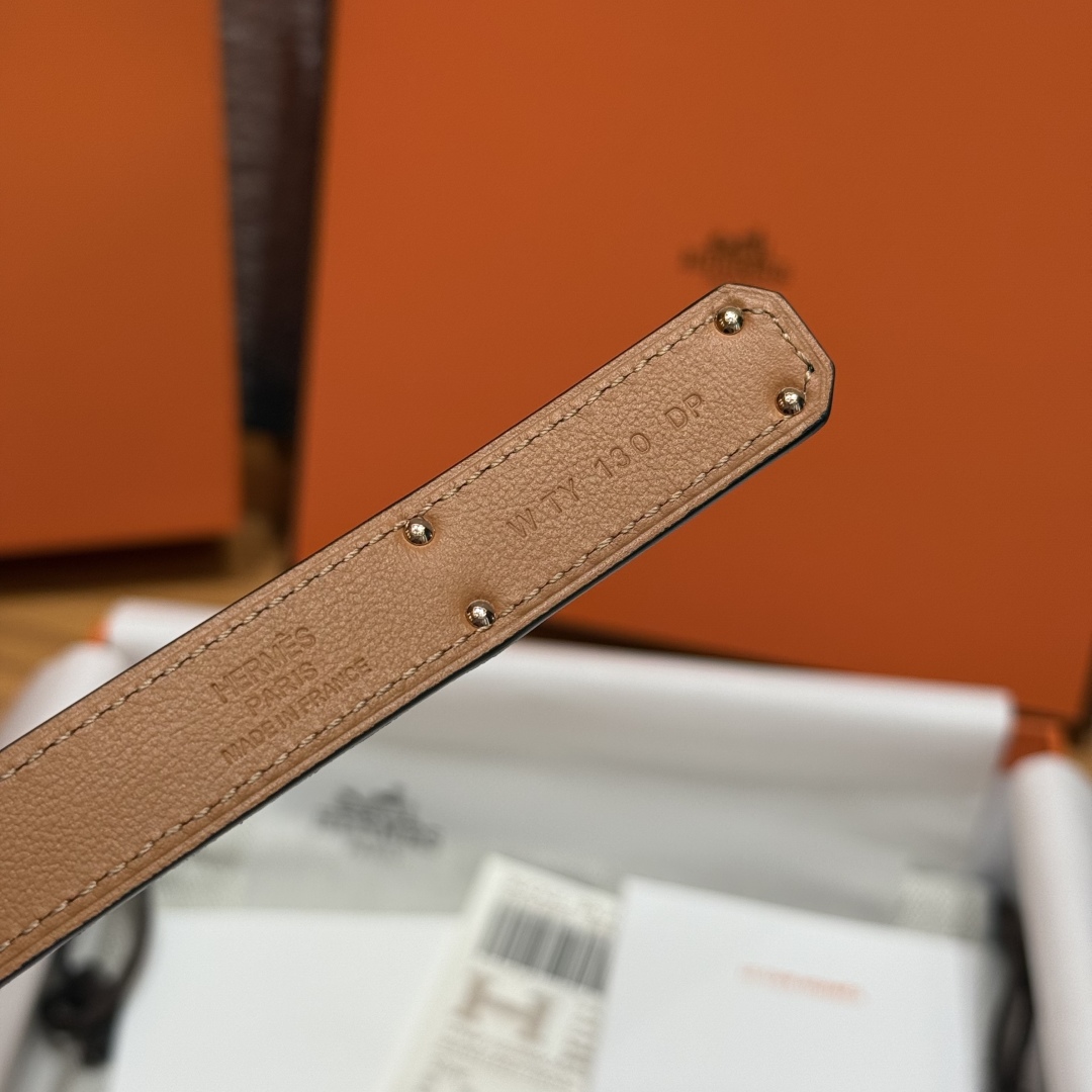 Hermès Kelly Belt - Hunter Calfskin with Palladium Plated Buckle, 18 mm 10 cmp i1751952773486 3046 0 6