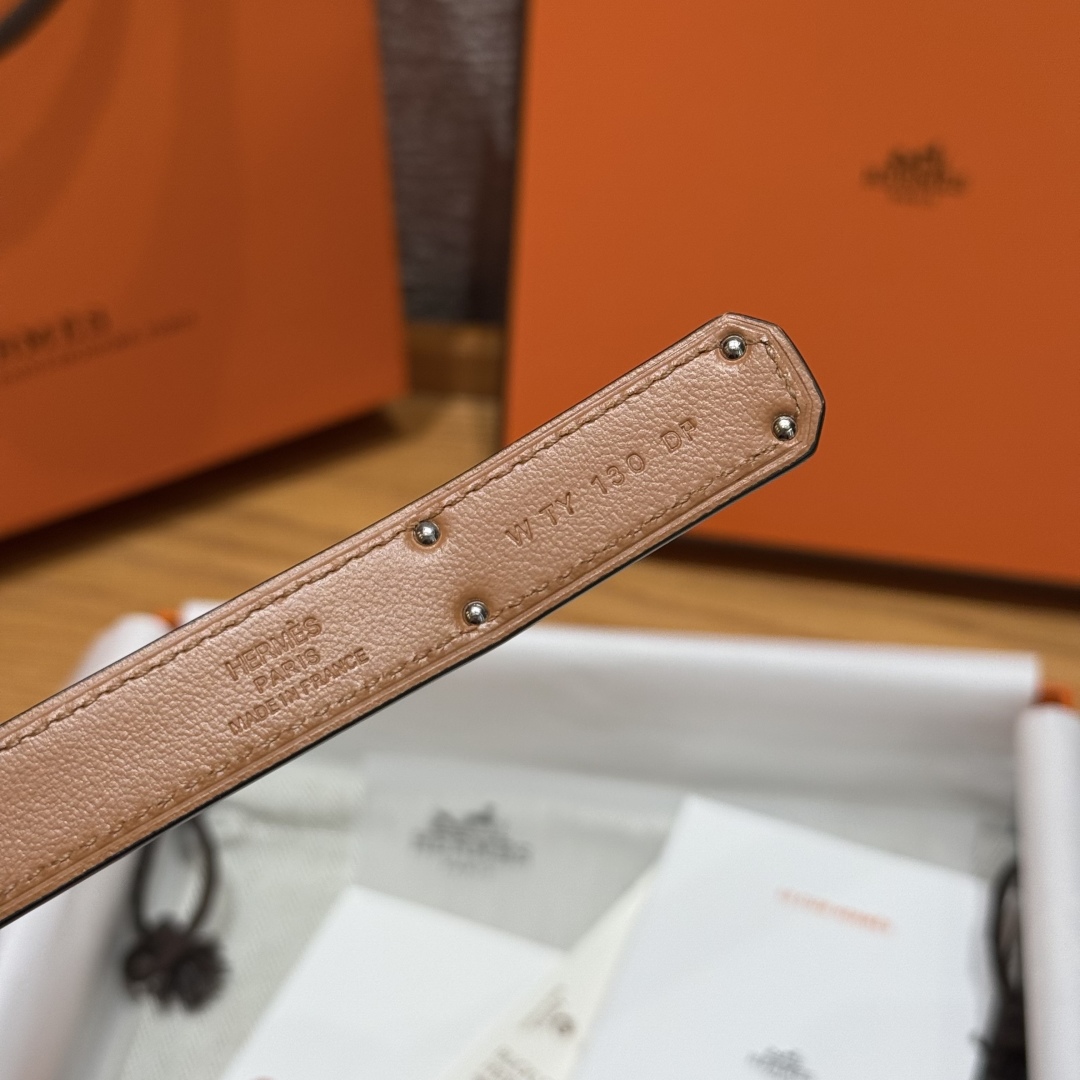 Hermes Kelly Belt: Hunter Calfskin Leather, Palladium Buckle, Adjustable Fit 10 cmp i1751952856485 7605 0 8