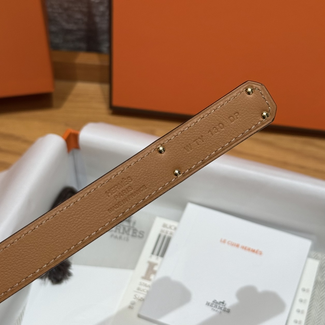 Hermès Kelly Belt: Hunter Calfskin with Palladium-Plated Buckle - Adjustable Fit 9 cmp i1751952870120 8320 0 6
