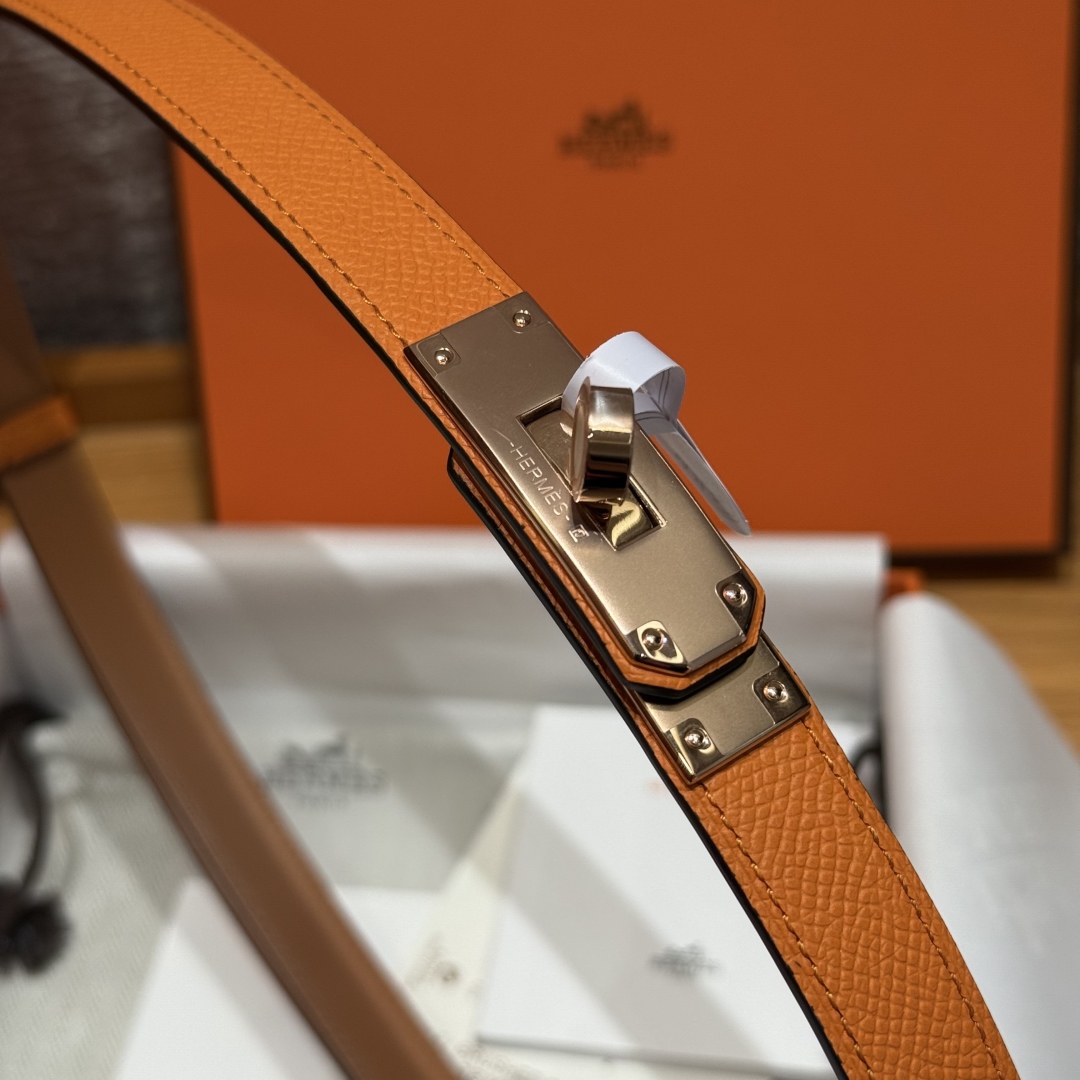 Hermes Women's Kelly Belt in Hunter Leather with Palladium-Plated Buckle 7 cmp i1751952943546 4195 0 3
