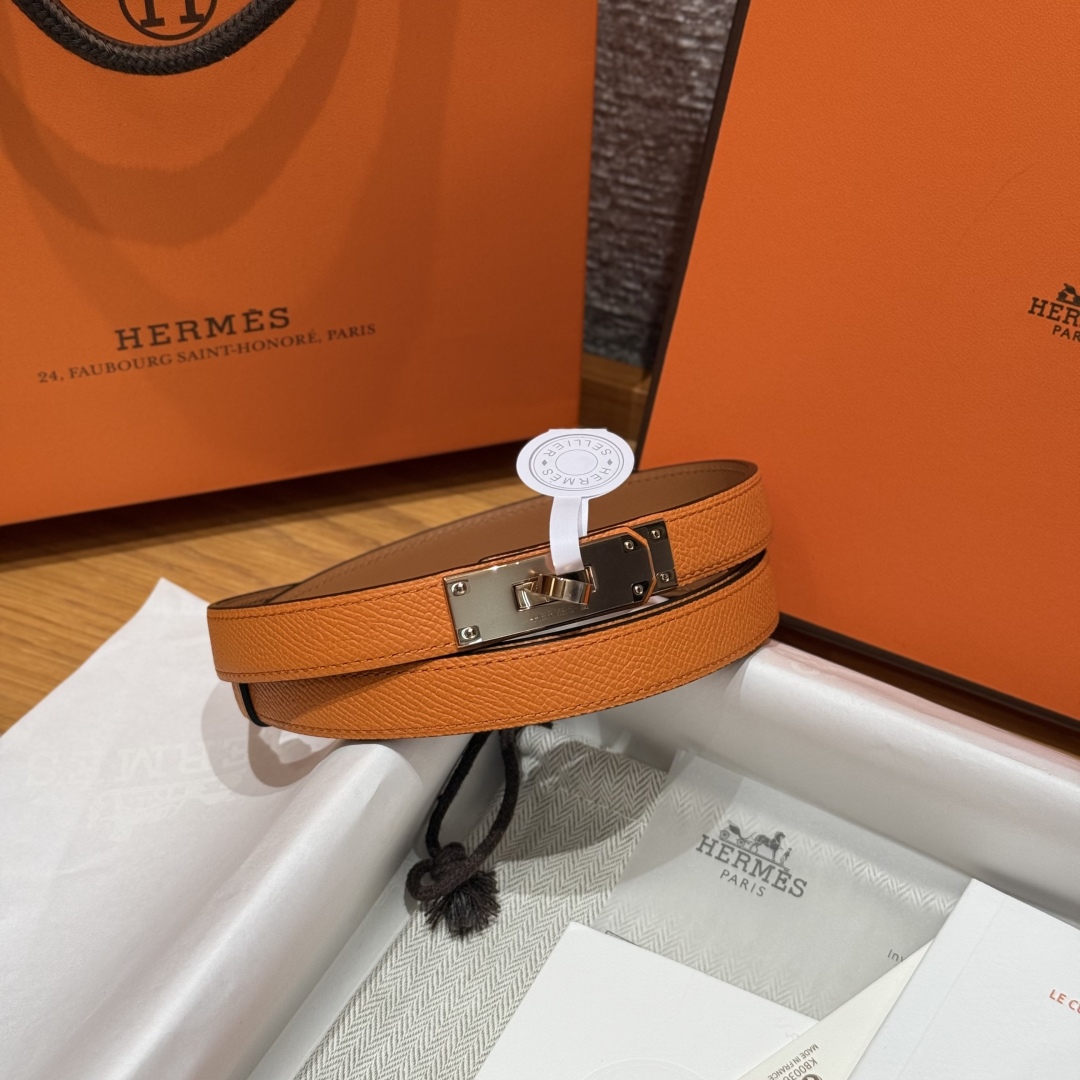Hermes Women's Kelly Belt in Hunter Leather with Palladium-Plated Buckle 3 cmp i1751952945215 4775 0 1