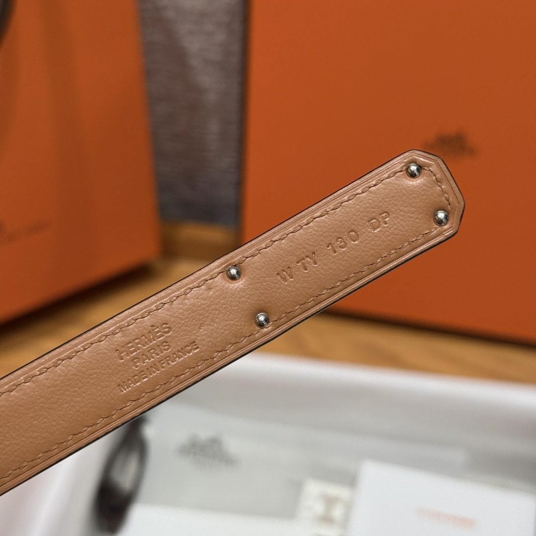 Hermès Kelly Belt: Hunter Calfskin with Palladium-Plated Buckle, Adjustable 9 cmp i1751953089063 2566 0 7