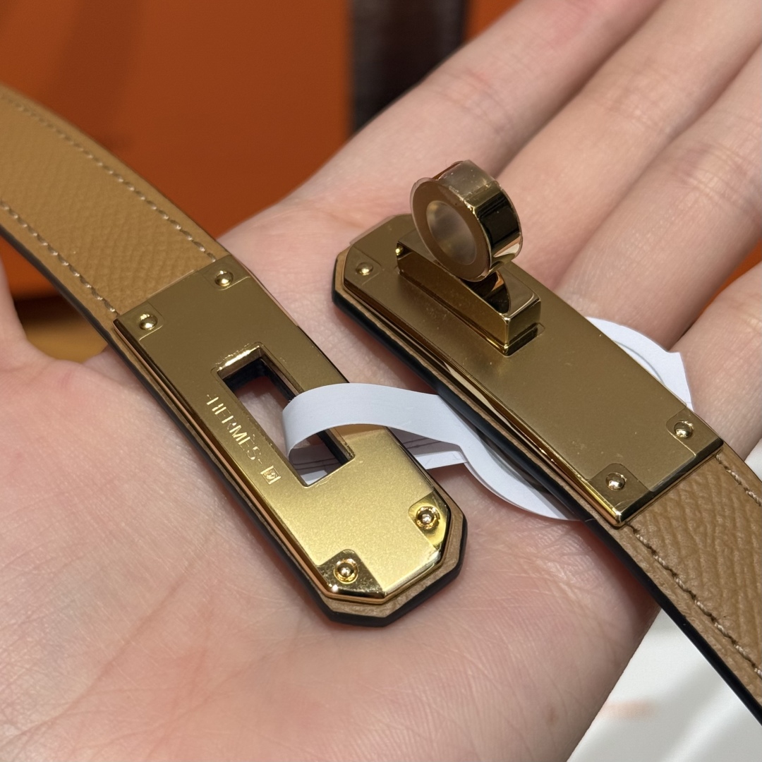 Hermes Women's Kelly Belt: Hunter Leather with Palladium Kelly Buckle 8 cmp i1751953891782 6959 0 6