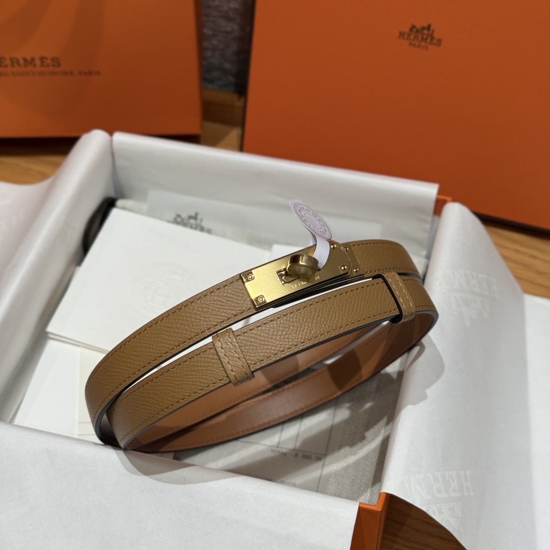 Hermes Women's Kelly Belt: Hunter Leather with Palladium Kelly Buckle 4 cmp i1751953891802 2535 0 1