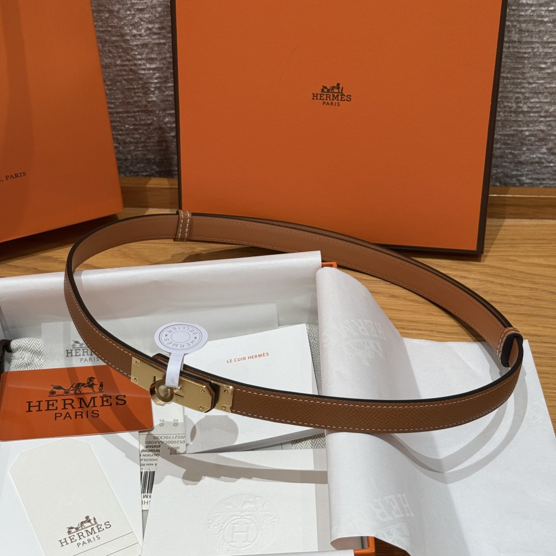 Hermès Women's Kelly Belt in Hunter Leather with Palladium-Plated Buckle 6 cmp i1751953905625 1489 0 5