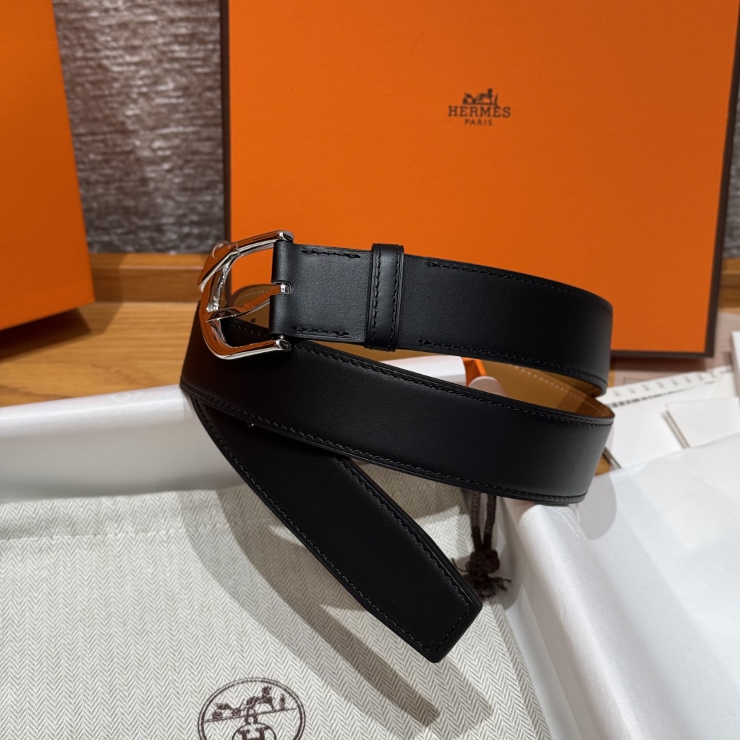 Hermès Rodeo 32mm Black Leather Belt with Palladium-Plated Buckle 3 cmp i1752207452854 68 0 1