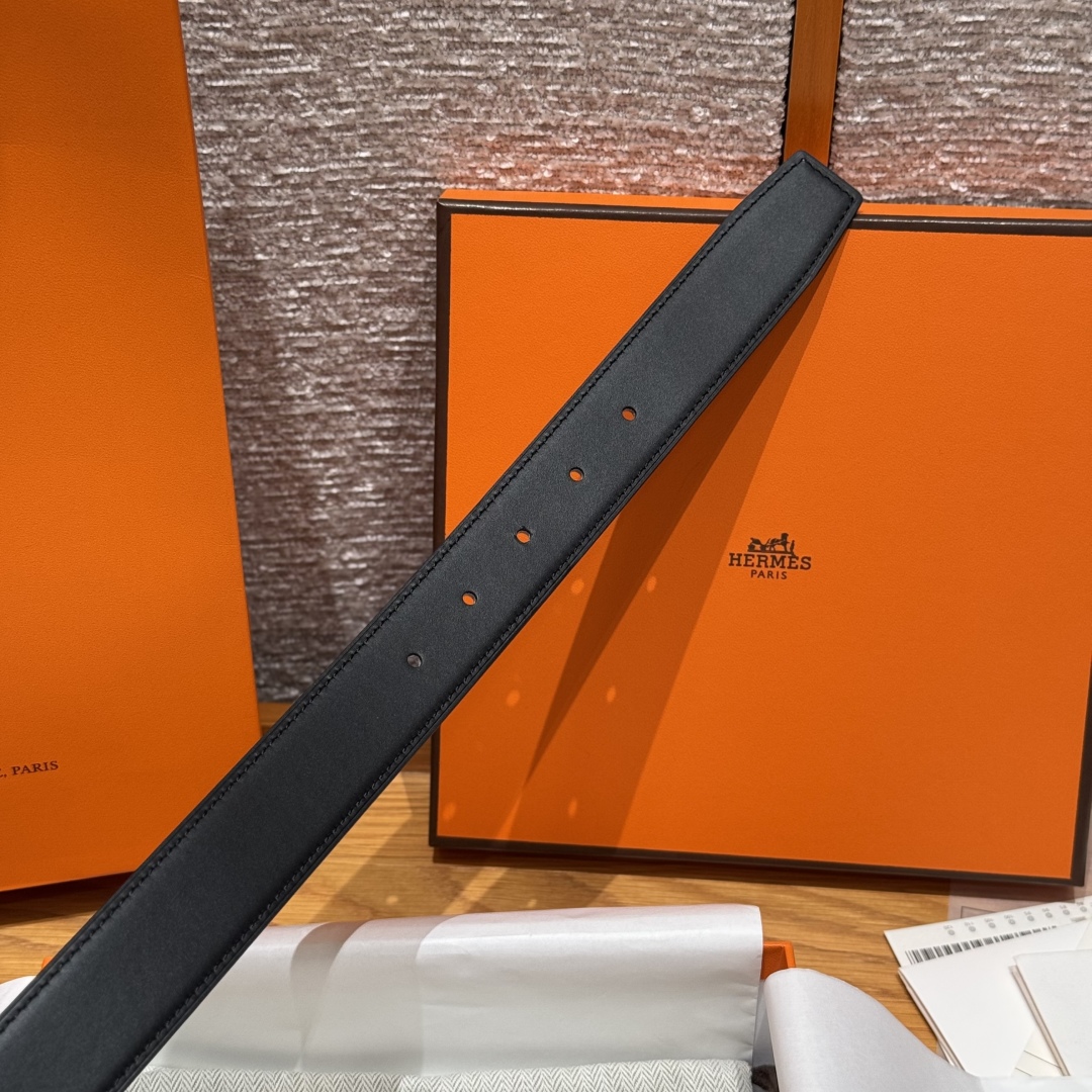 Hermès Rodeo 32mm Black Calfskin Leather Belt with Palladium-plated Buckle 8 cmp i1752207463448 434 0 5