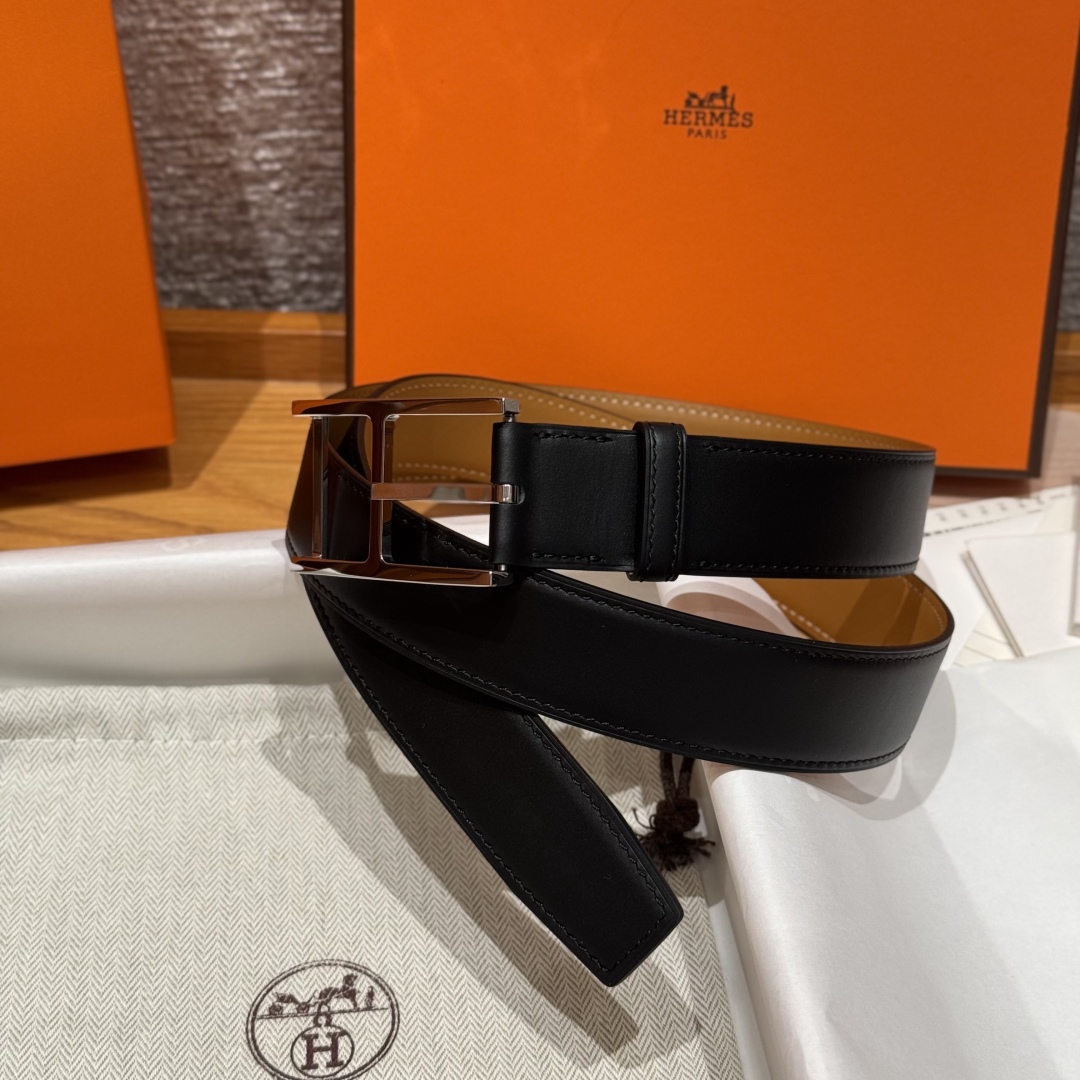 Hermès 32mm Reversible Leather Belt with Pin Buckle - Black & Brown 2 cmp i1752207524597 3784 0 1