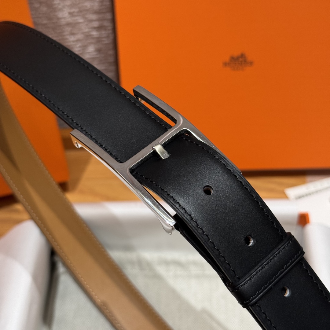 Hermès 32mm Reversible Leather Belt with Pin Buckle - Black & Brown 4 cmp i1752207524597 9102 0 8