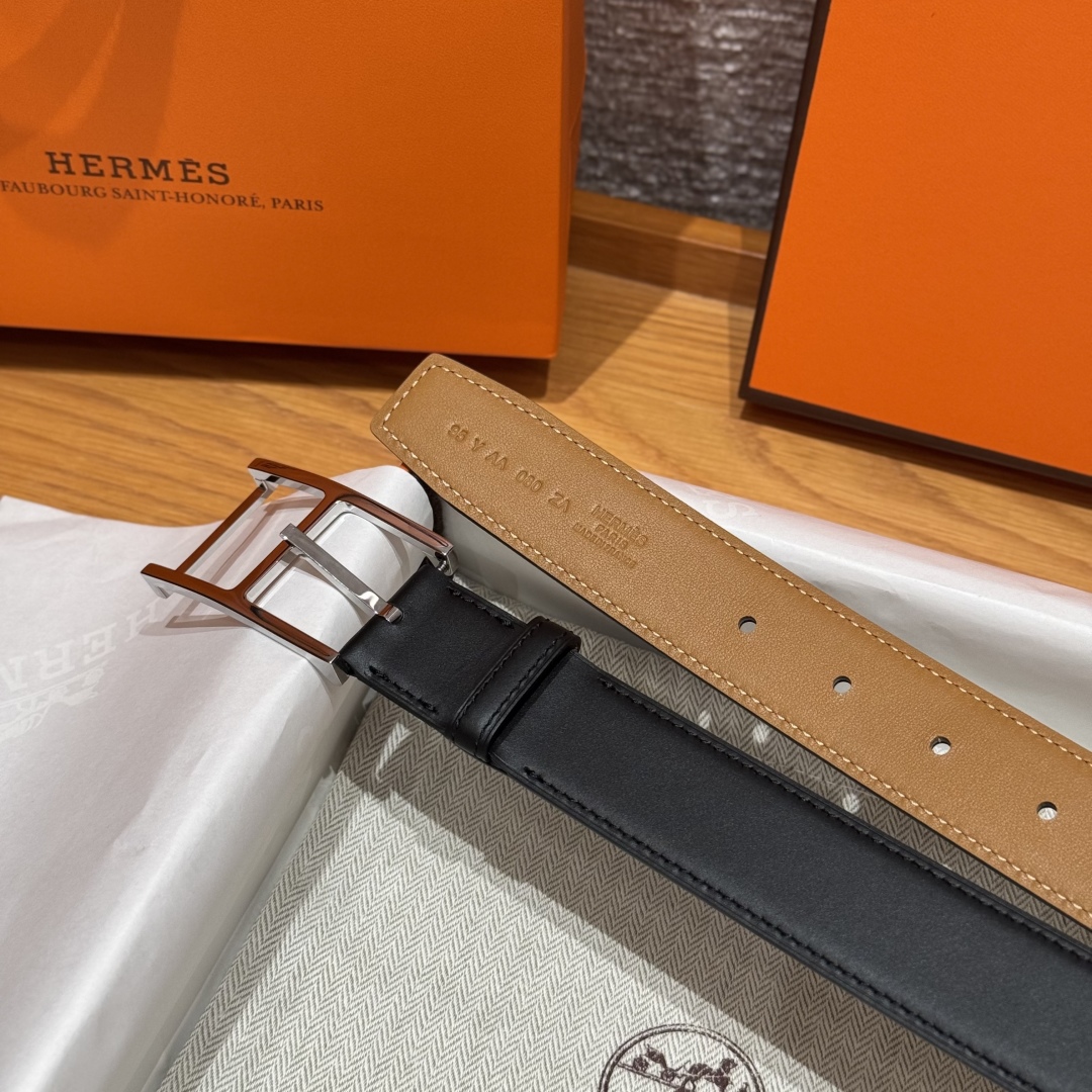 Hermès 32mm Reversible Leather Belt with Pin Buckle - Black & Brown 5 cmp i1752207524598 6473 0 6