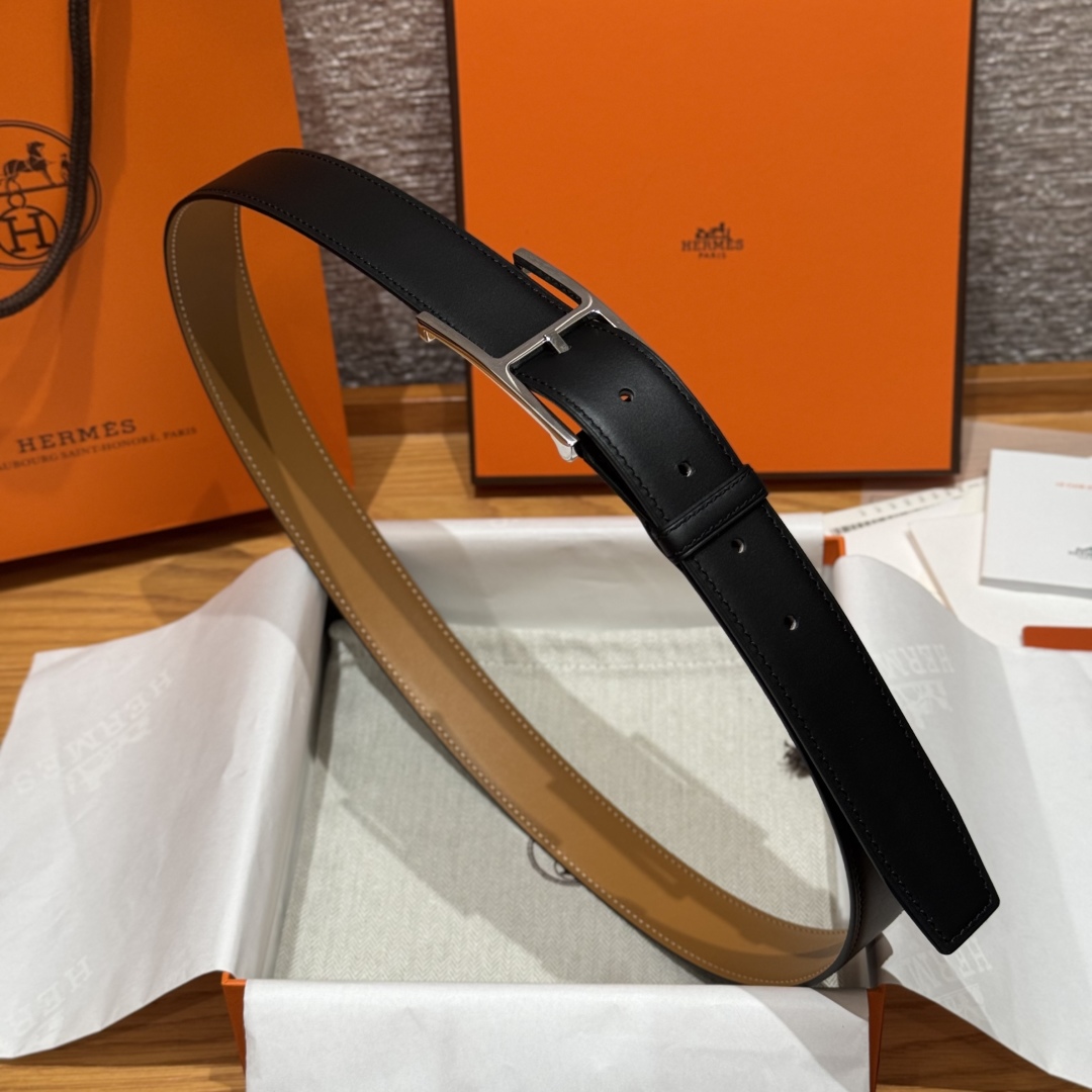 Hermès 32mm Reversible Leather Belt with Pin Buckle - Black & Brown 3 cmp i1752207526264 936 0 7