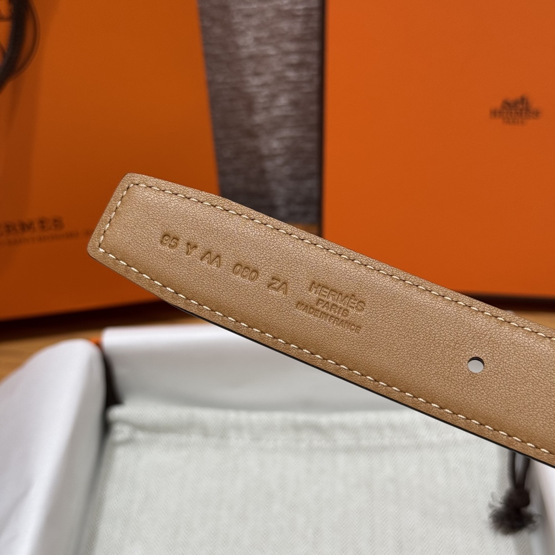 Hermès 32mm Reversible Leather Belt with Pin Buckle - Black & Brown 9 cmp i1752207526282 2389 0 4
