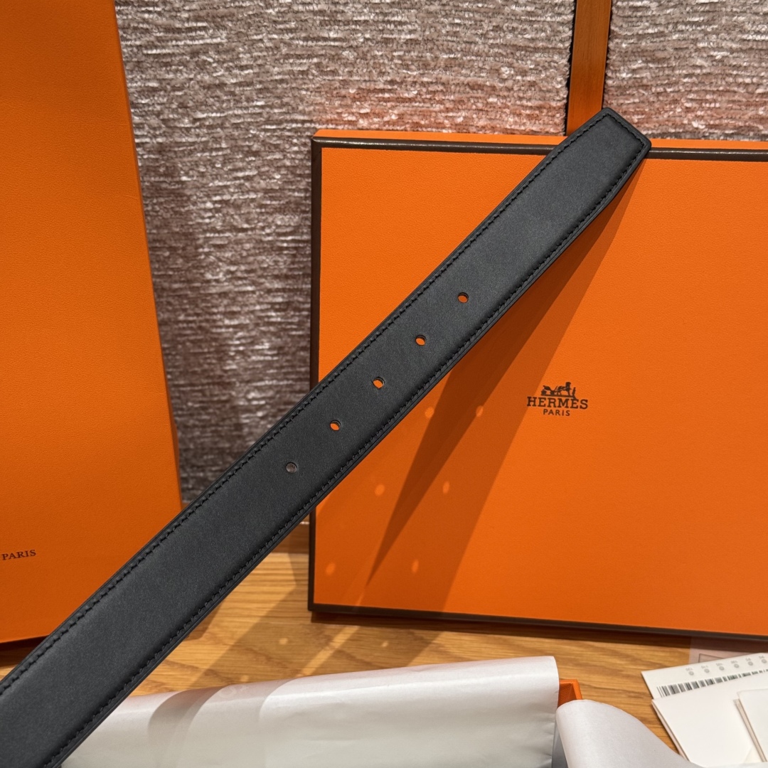 Hermès 32mm Reversible Leather Belt with Steel Needle Buckle - Black & Tan 9 cmp i1752207536488 6722 0 5