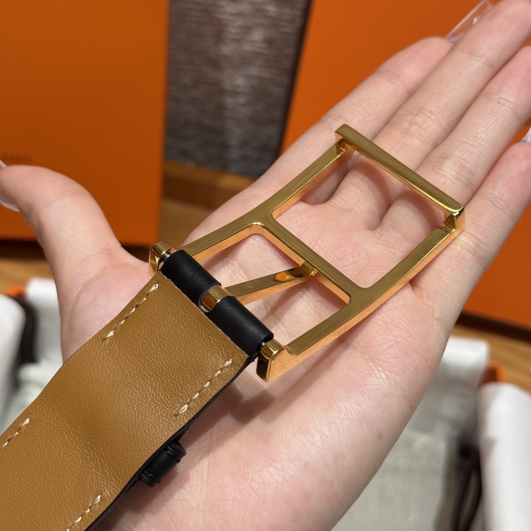 Hermès 32mm Reversible Leather Belt with Steel Needle Buckle - Black & Tan 8 cmp i1752207536504 438 0 3