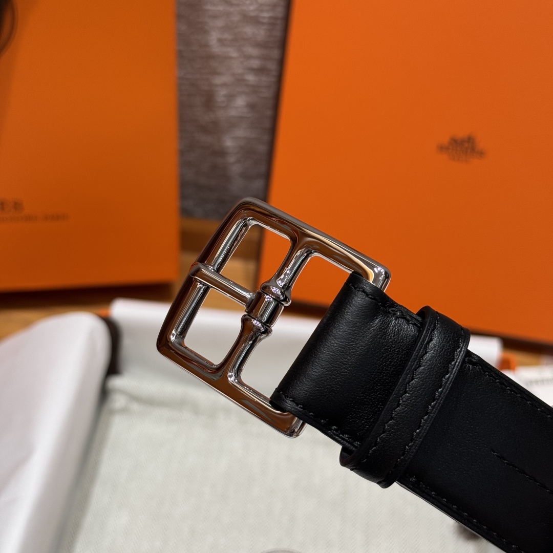 Hermès Men's Reversible Leather Belt - Black/Tan, Silver Buckle, 35mm Width 6 cmp i1752207633727 545 0 2