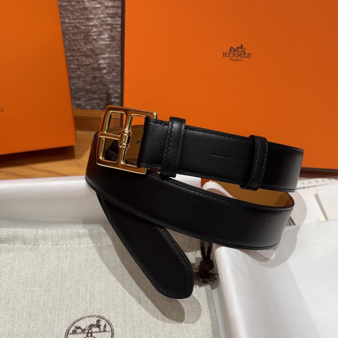 Hermes Men's Reversible Leather Belt with Gold Buckle - Black & Tan, 35mm 2 cmp i1752207645744 464 0 1