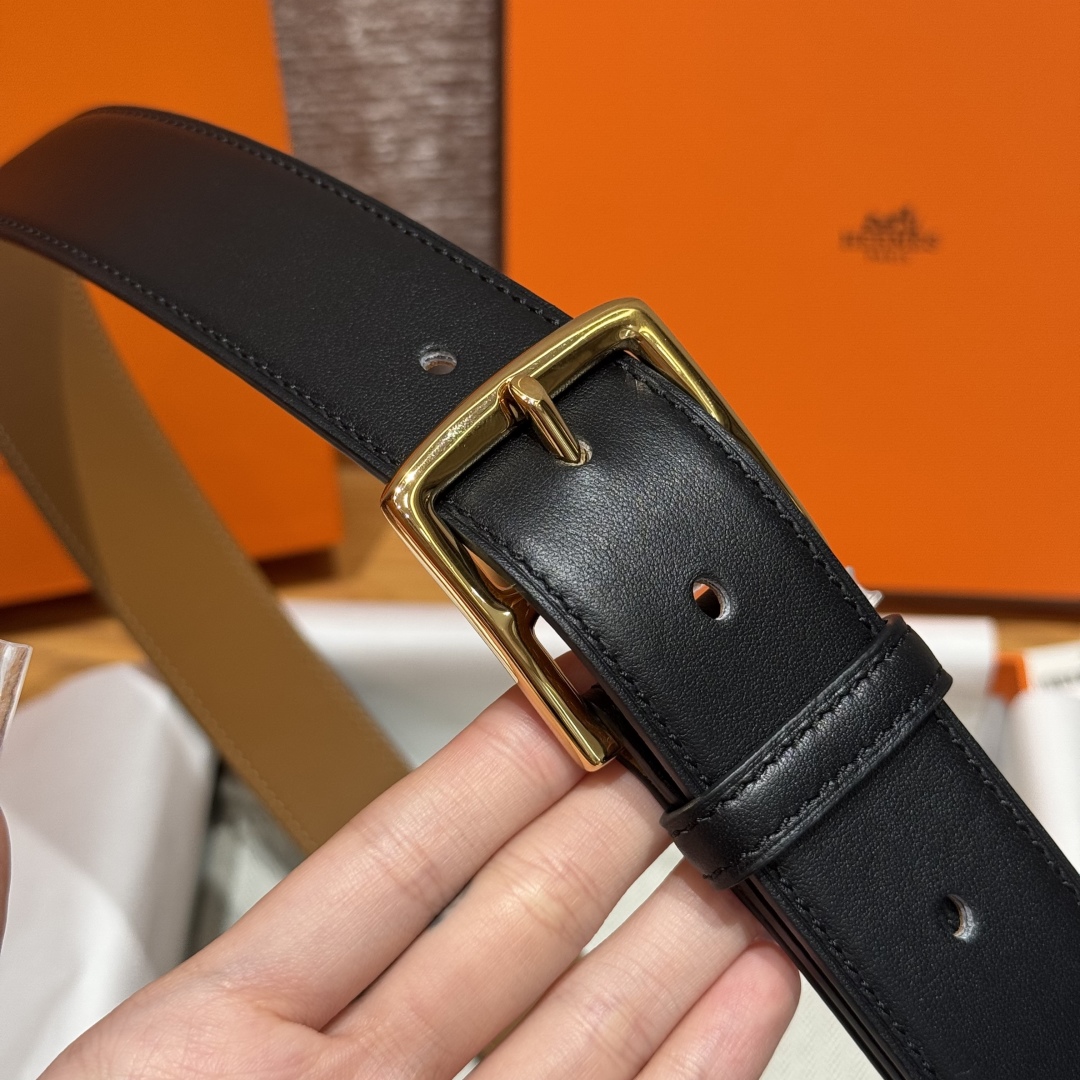 Hermes Men's Reversible Leather Belt with Gold Buckle - Black & Tan, 35mm 4 cmp i1752207645752 4883 0 8