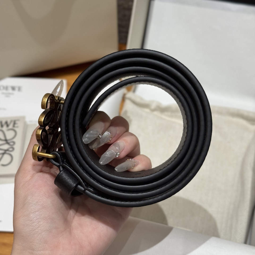 Loewe 罗意威 进口头层牛皮