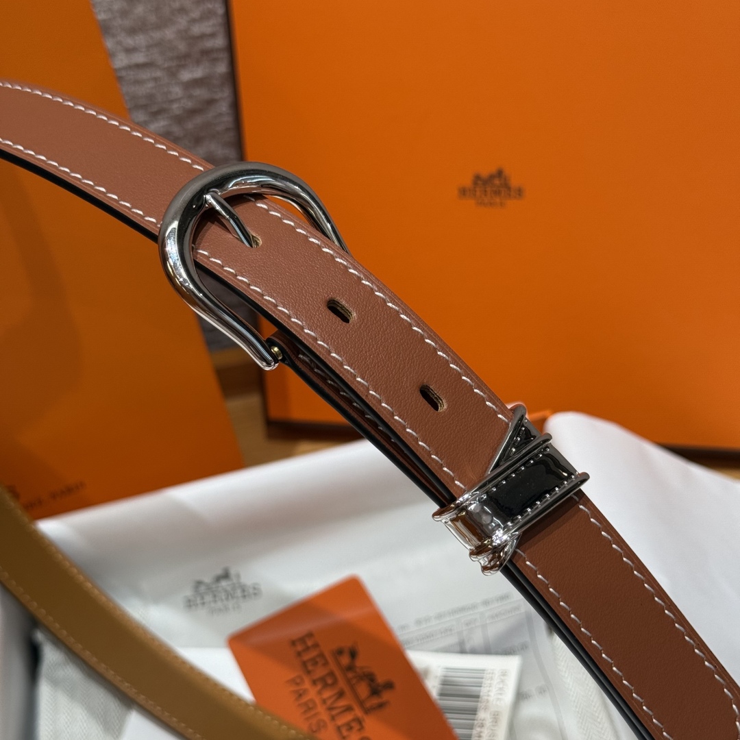 Hermes Ecuyere 24 Belt in Swift Calfskin with Silver Buckle - Elegant & Versatile 5 cmp i1754109561208 2715 0 7