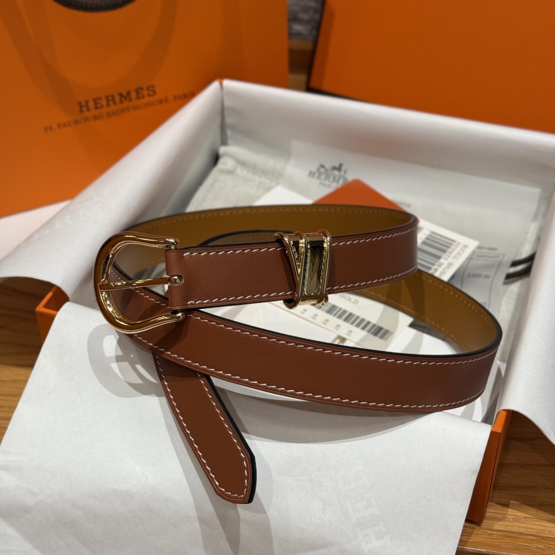 Hermès Écuyère 24 Belt: Swift Calfskin with Metal Buckle – Classic Style 1 cmp i1754109572762 4556 0 0