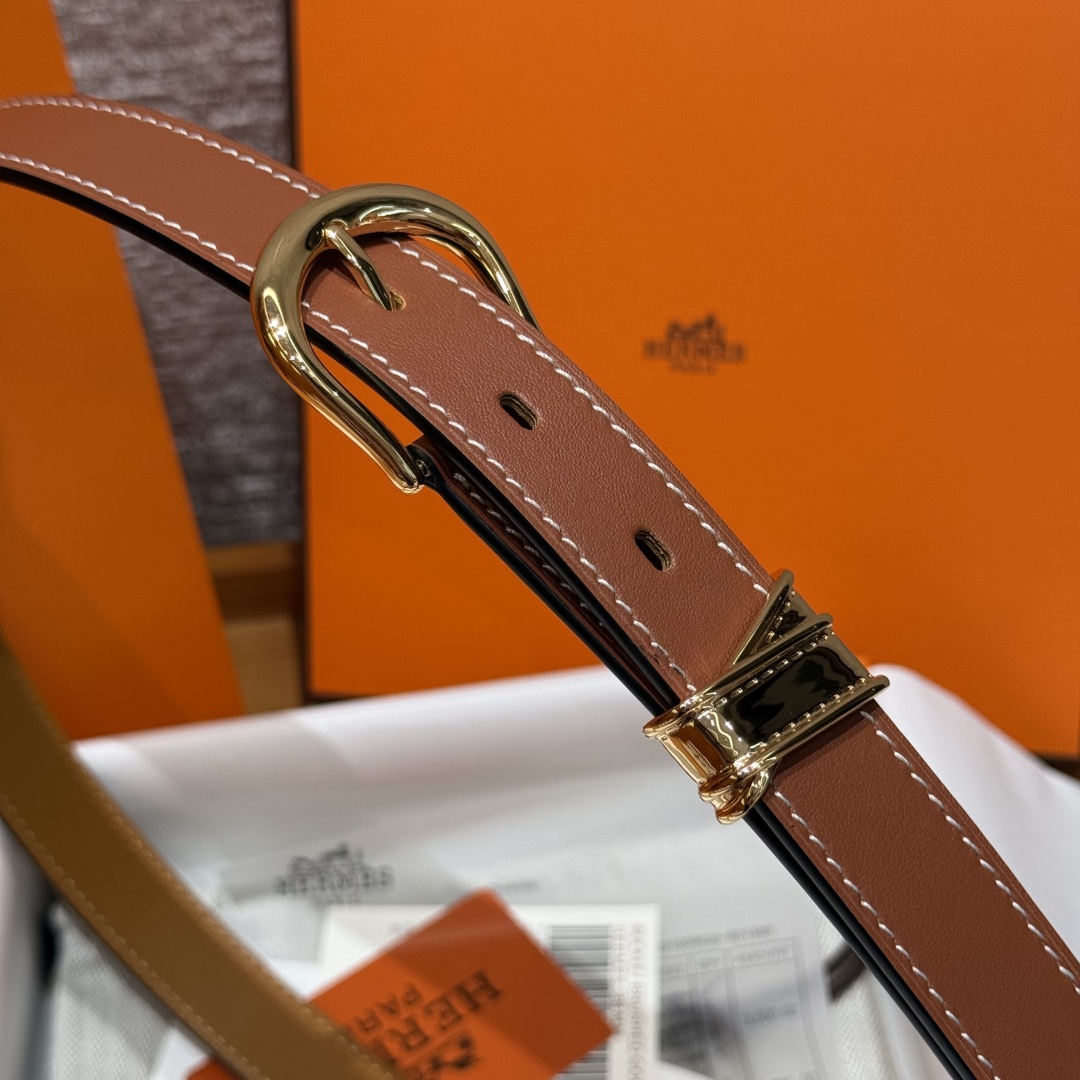 Hermès Écuyère 24 Belt: Swift Calfskin with Metal Buckle – Classic Style 4 cmp i1754109572769 5175 0 8