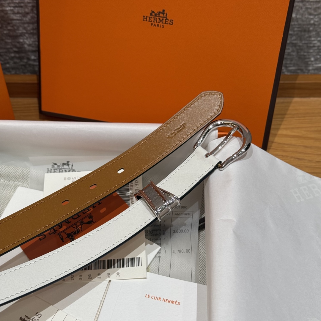 Hermes Ecuyere 24 White Swift Calfskin Leather Belt with Silver Buckle 5 cmp i1754109651955 7509 0 2