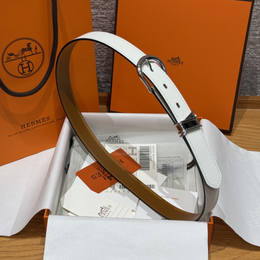 Hermes Ecuyere 24 White Swift Calfskin Leather Belt with Silver Buckle 3 cmp i1754109652976 1829 0 7
