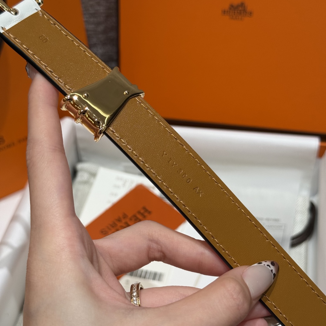 Hermes Women's Ecuyere 24 Belt - Swift Calfskin Leather with Metal Buckle 8 cmp i1754109662357 5310 0 4