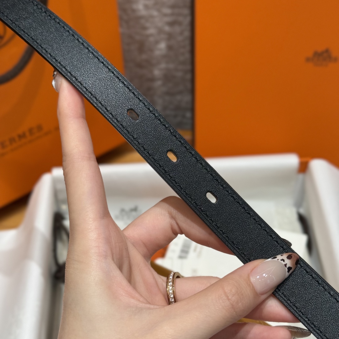 Hermès Mini Clou 20 Belt Swift Leather, Gold Plated Buckle, 20 mm Width 6 cmp i1754112384504 1289 0 6