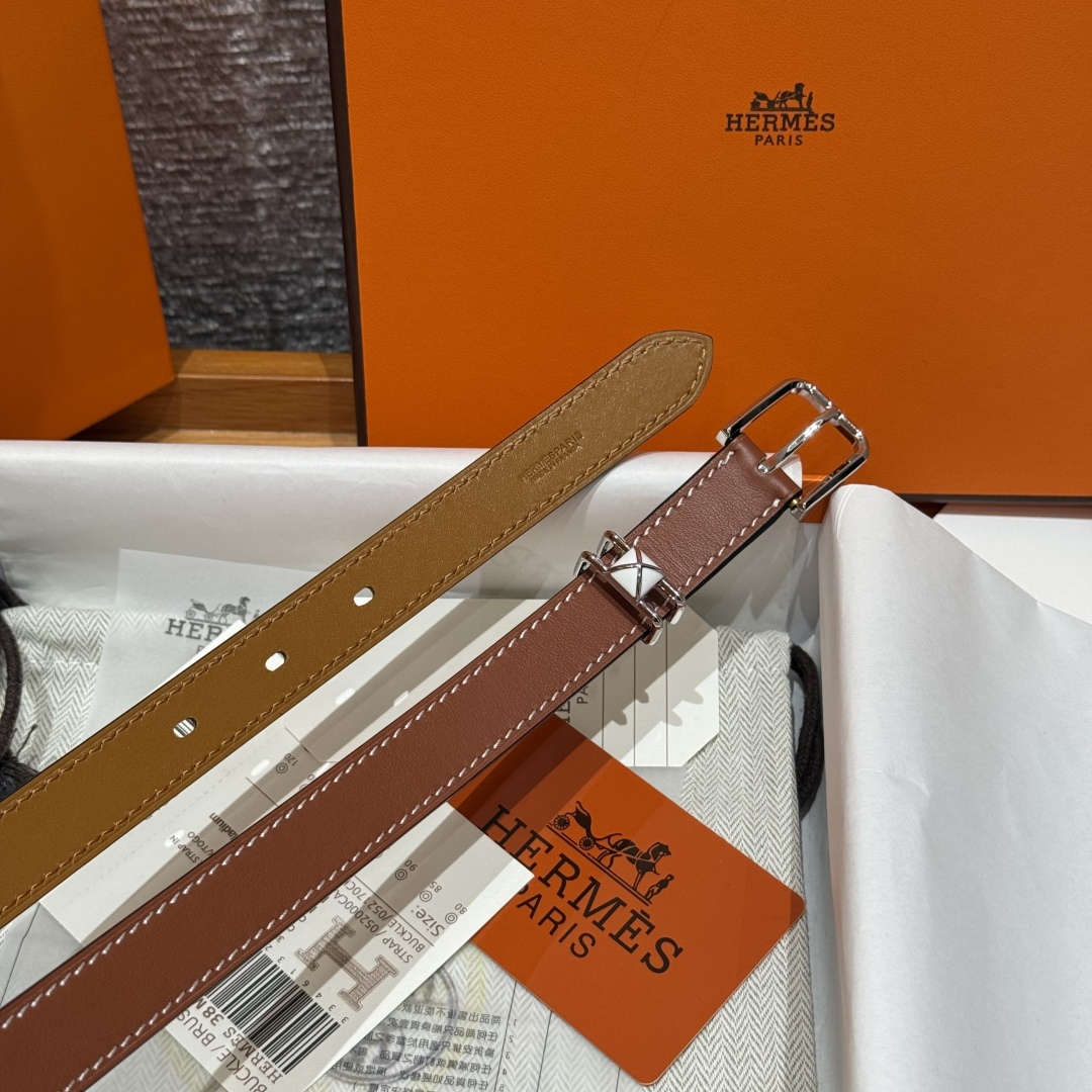 Hermes Mini Clou 20 Swift Leather Belt with Gilded Buckle - Refined Elegance 5 cmp i1754113684829 6982 0 2