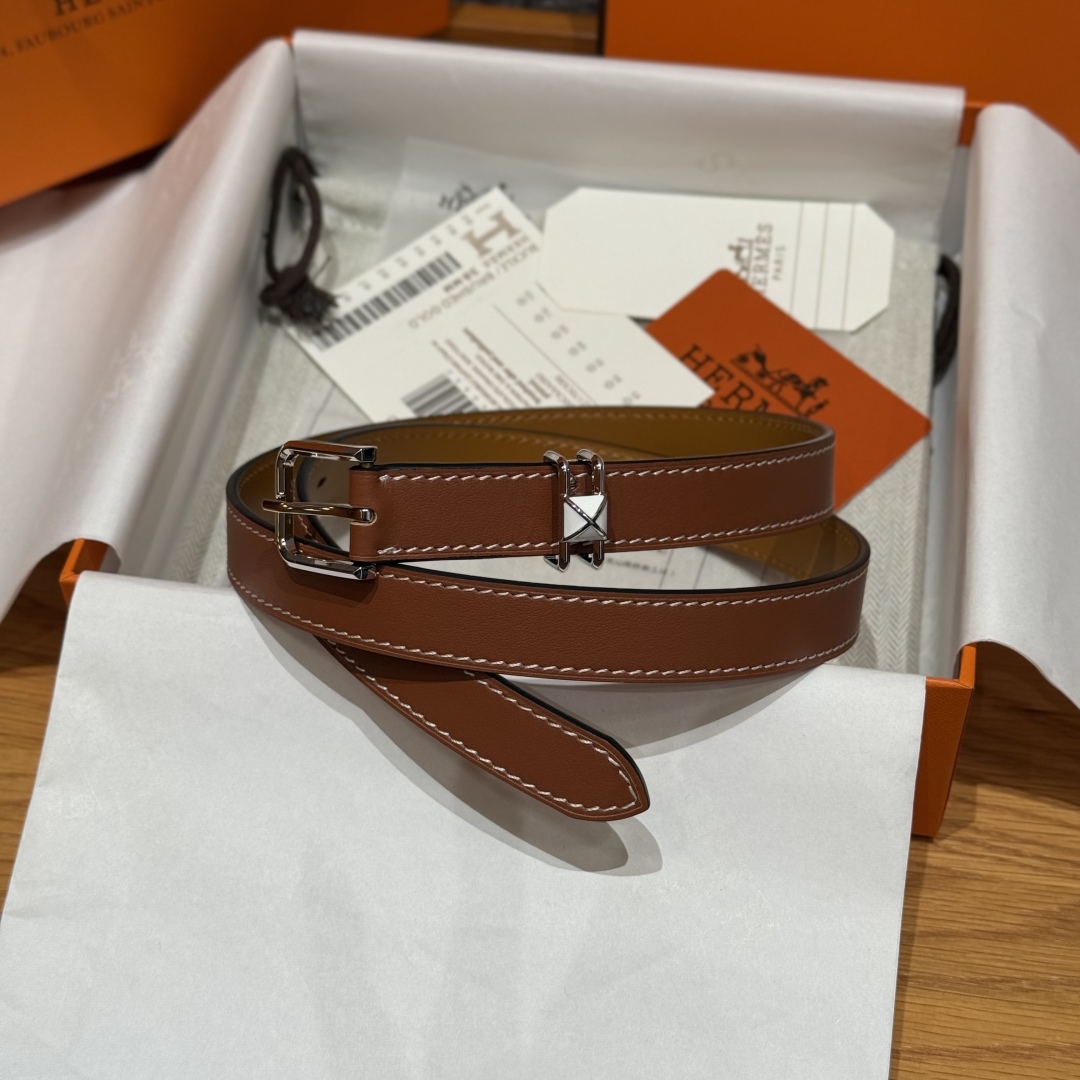 Hermes Mini Clou 20 Swift Leather Belt with Gilded Buckle - Refined Elegance 1 cmp i1754113684835 5989 0 0