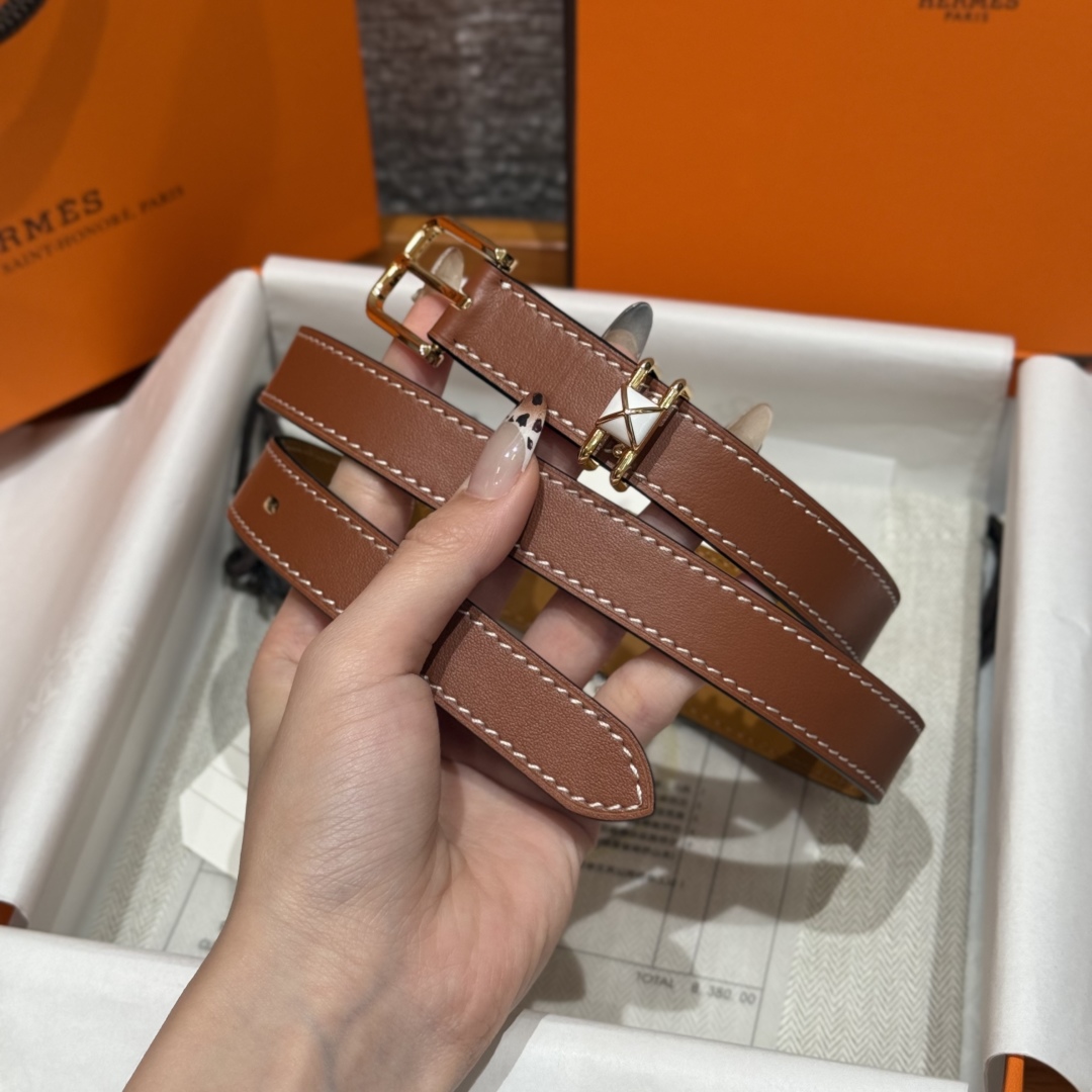 Hermes Mini Clou 20 Swift Leather Belt with Gold Plated Buckle 2 cmp i1754113697040 4536 0 1