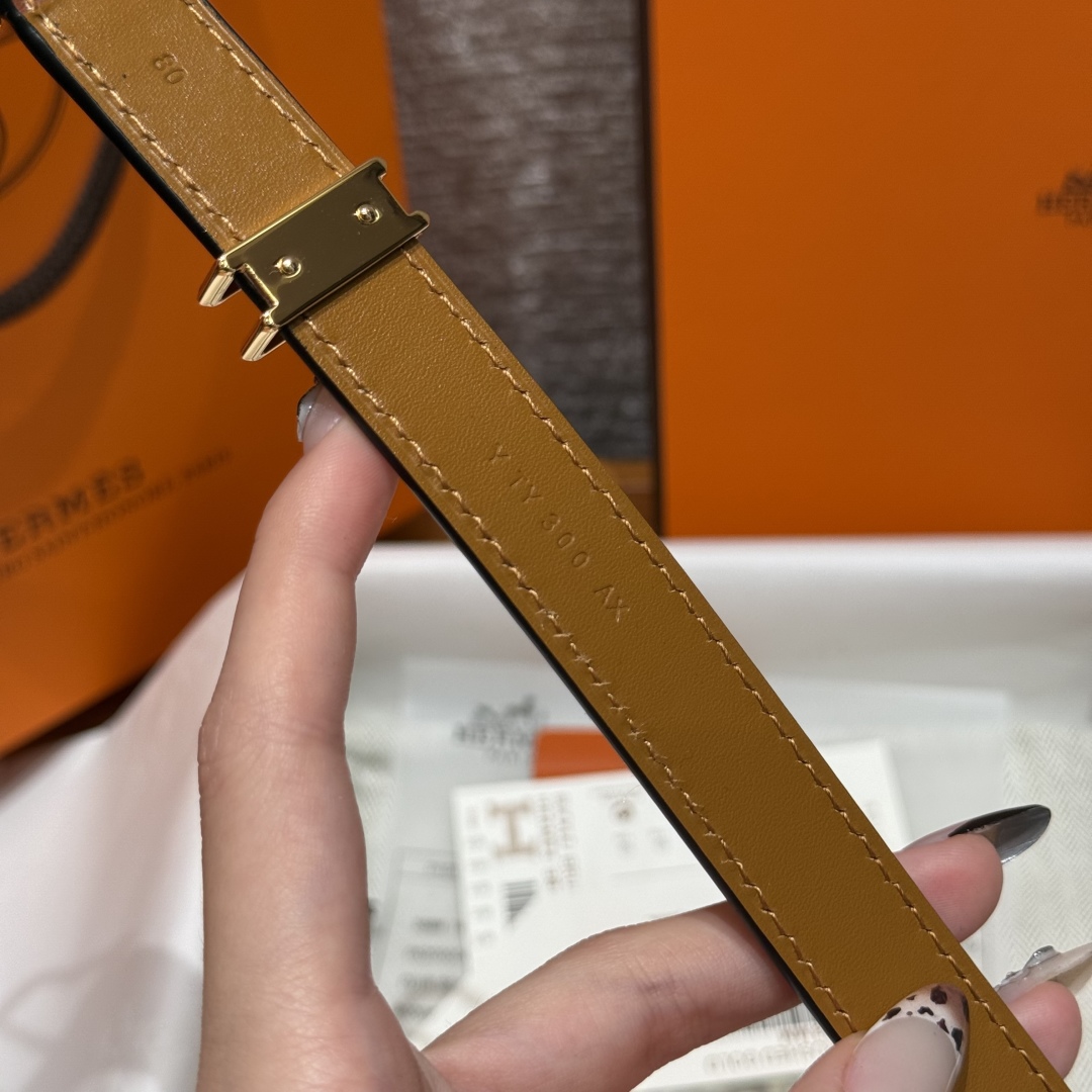 Hermes Mini Clou 20 Swift Leather Belt with Gold Plated Buckle 8 cmp i1754113697045 6875 0 4