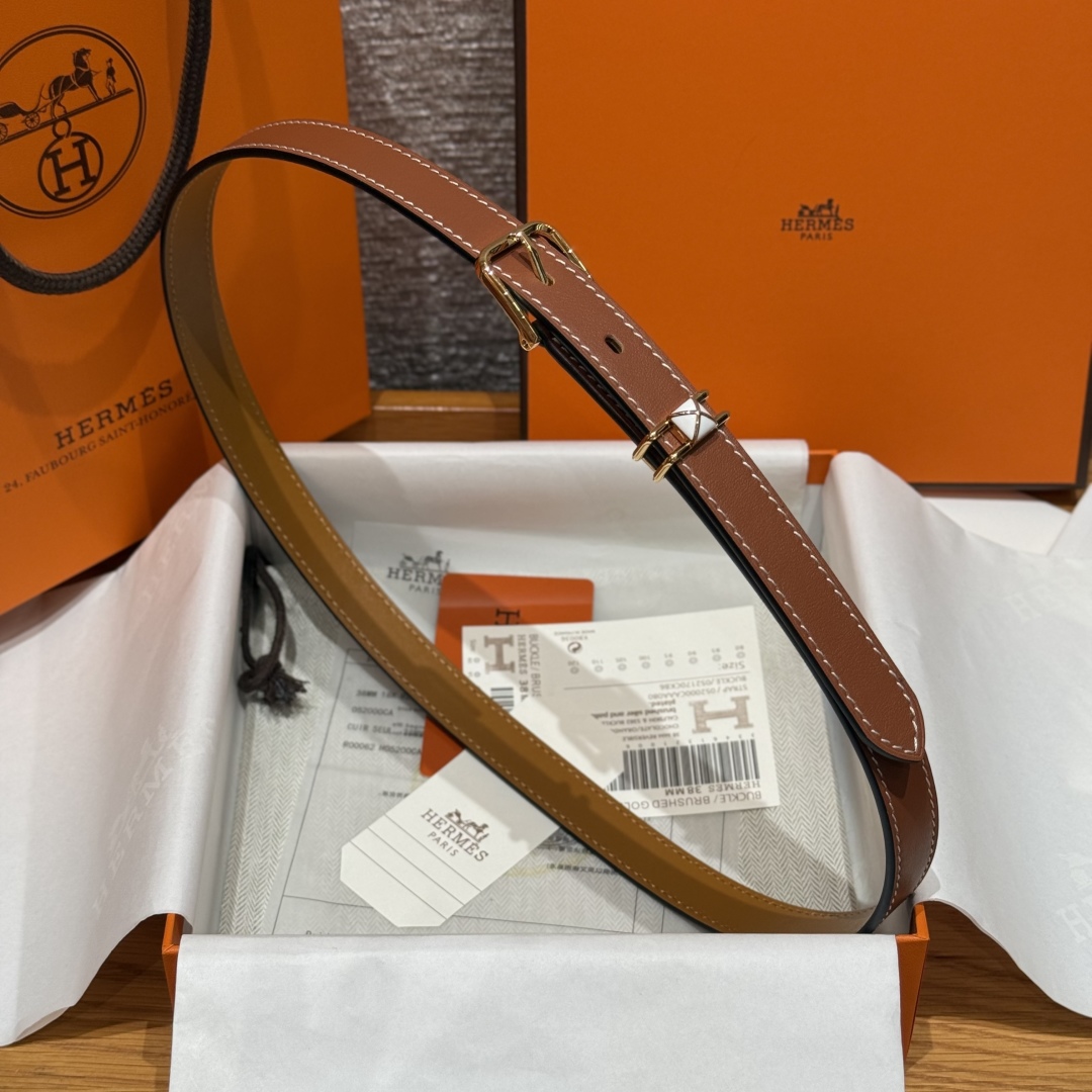 Hermes Mini Clou 20 Swift Leather Belt with Gold Plated Buckle 3 cmp i1754113697675 8202 0 7