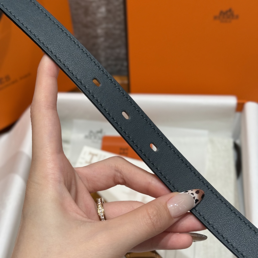 Hermès Mini Clou 20 Belt: Swift Leather, Gold Plated Buckle, 20 mm Width 7 cmp i1754113925042 1221 0 6