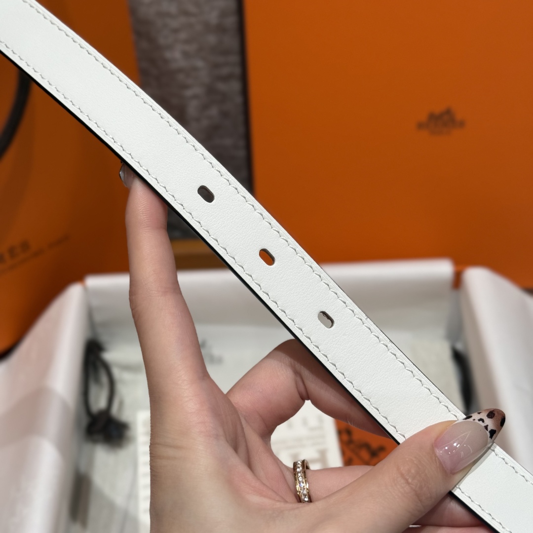 Hermès Mini Clou 20 White Swift Calfskin Leather Belt with Gold Plated Buckle 7 cmp i1754113977091 504 0 6