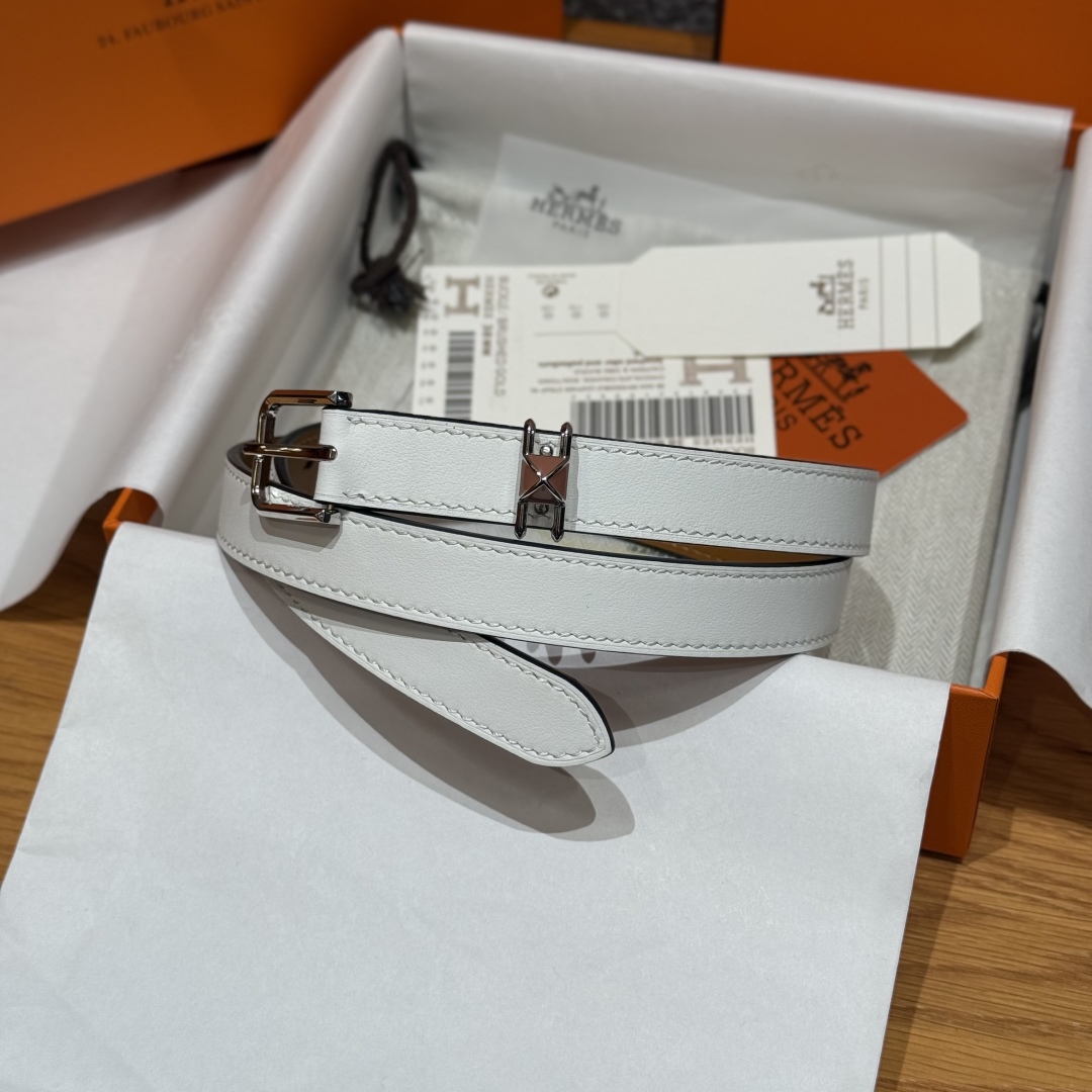 Hermès Mini Clou 20 White Swift Calfskin Leather Belt with Gold Plated Buckle 2 cmp i1754113977097 2505 0 0