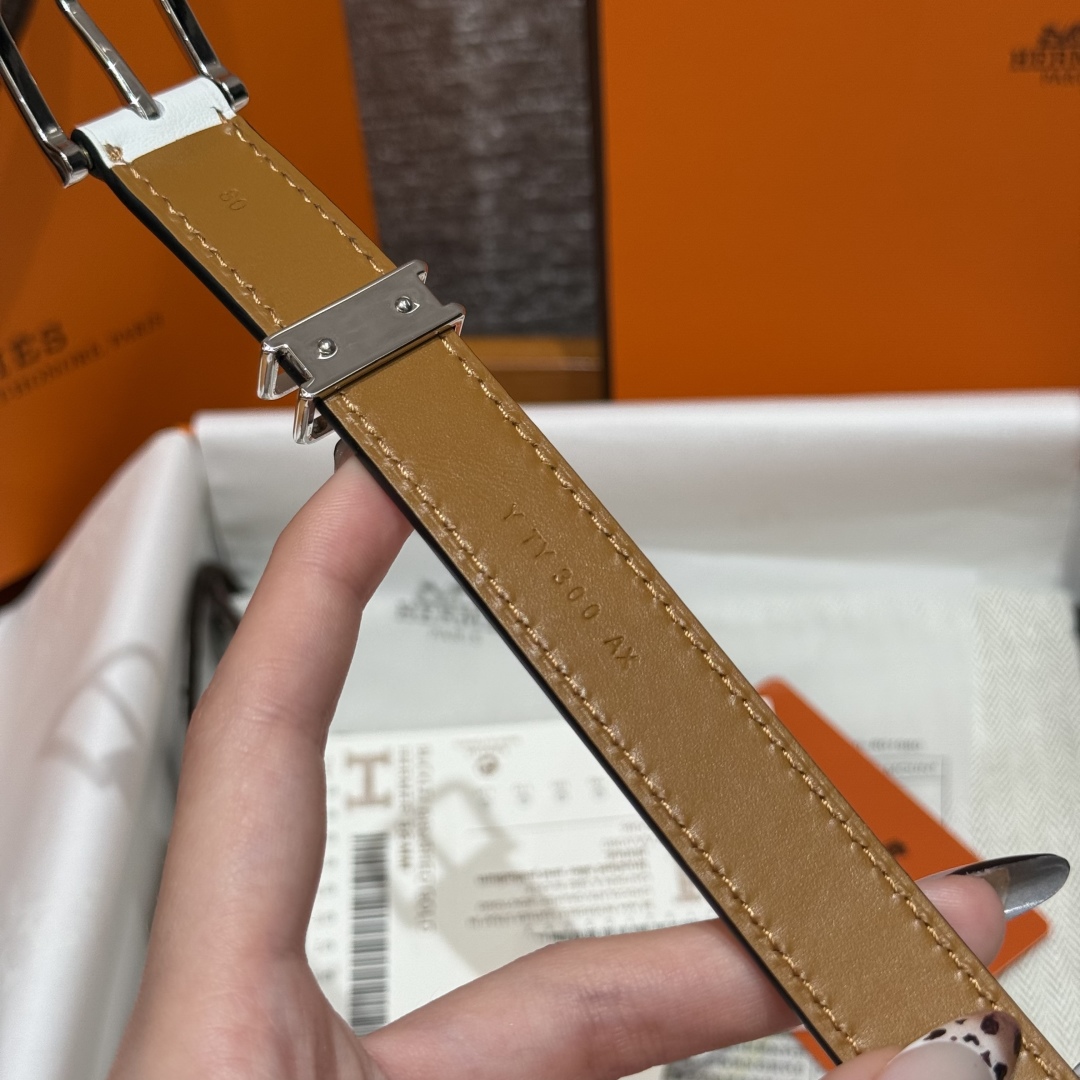 Hermès Mini Clou 20 White Swift Calfskin Leather Belt with Gold Plated Buckle 9 cmp i1754113978100 714 0 4