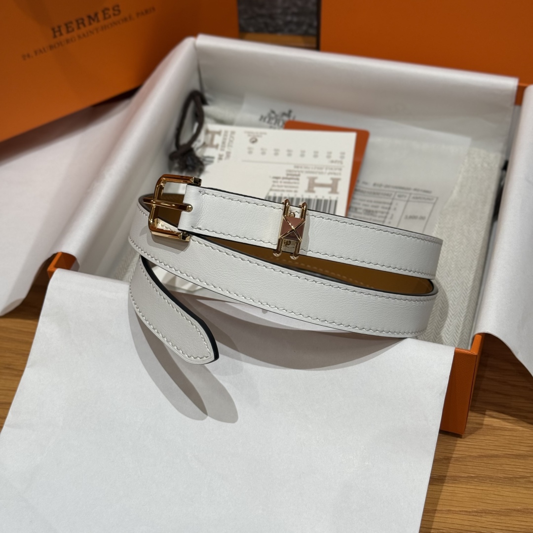 Hermès Mini Clou 20 White Swift Leather Belt with Gold Plated Buckle 2 cmp i1754113988511 4918 0 0