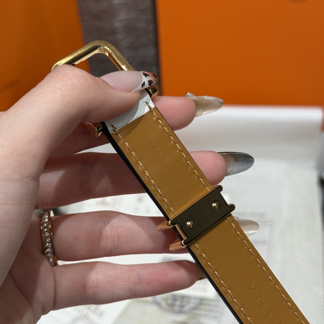 Hermès Mini Clou 20 White Swift Leather Belt with Gold Plated Buckle 8 cmp i1754113990645 5823 0 8