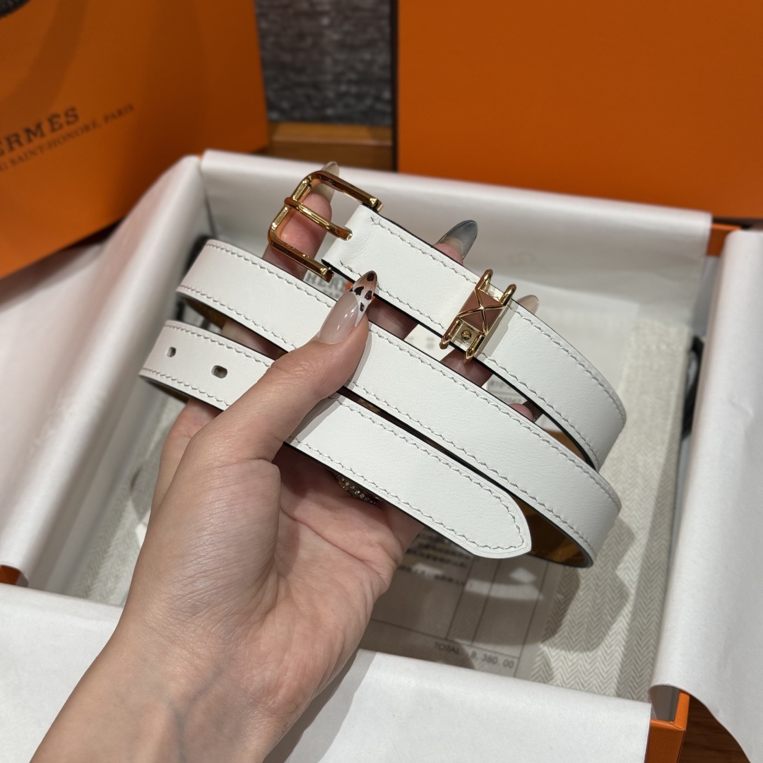 Hermès Mini Clou 20 White Swift Leather Belt with Gold Plated Buckle 3 cmp i1754113990654 3076 0 1
