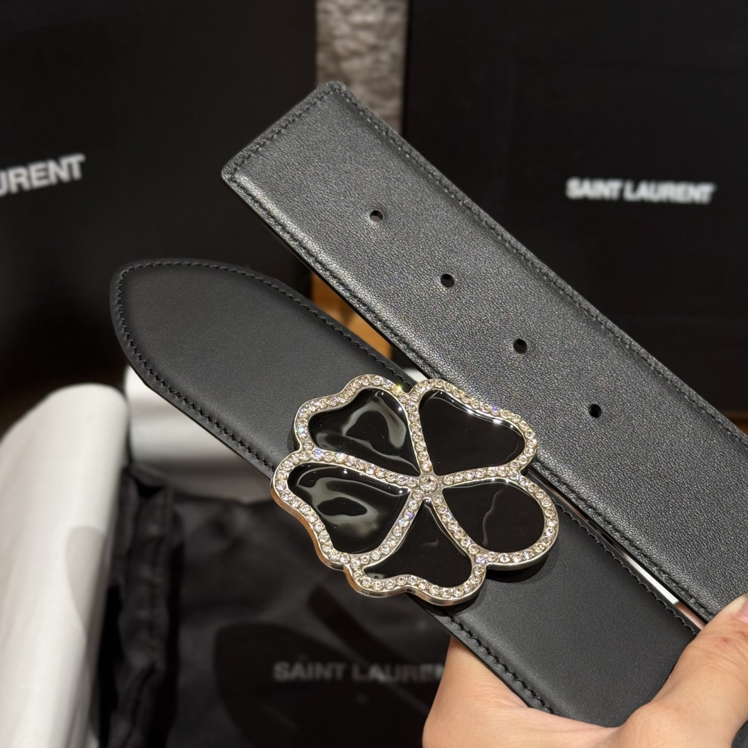 圣家新款女士腰带 这是一款充满时尚个性魅力的腰带 采用优质的牛皮革材质打造-Chinese UA Cheap High Quatity Brand Clothes Bags handbags Sneakers wholesale wholesaler seller from China Factory suppliers Fashion Clothing Shoes best Quality Beautiful Price 圣家新款女士腰带 这是一款充满时尚个性魅力的腰带 采用优质的牛皮革材质打造