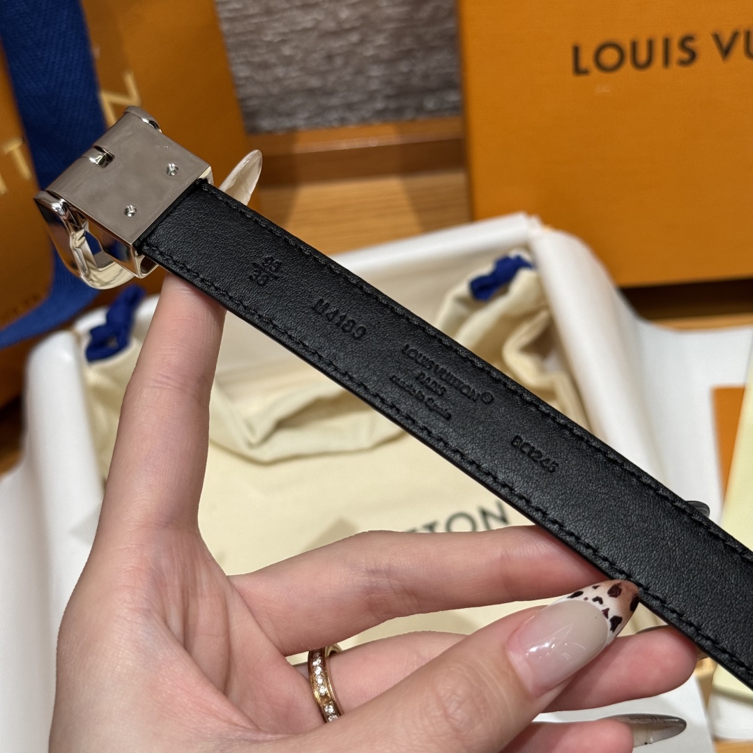 LOUIS VUITTON Timeless 20mm Leather Belt with Monogram Flower Details 10 cmp i1755865129506 1654 0 3