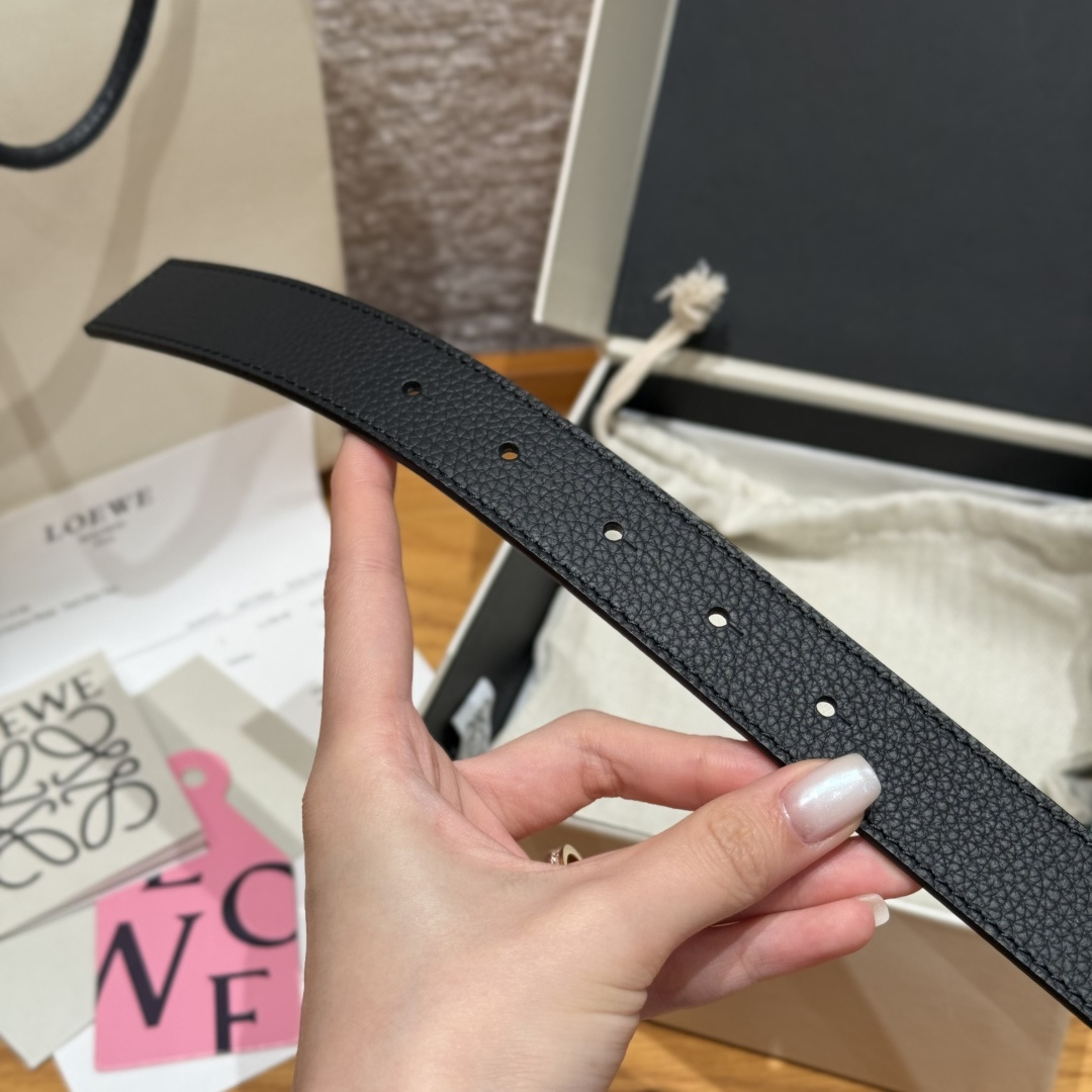 Loewe 罗意威