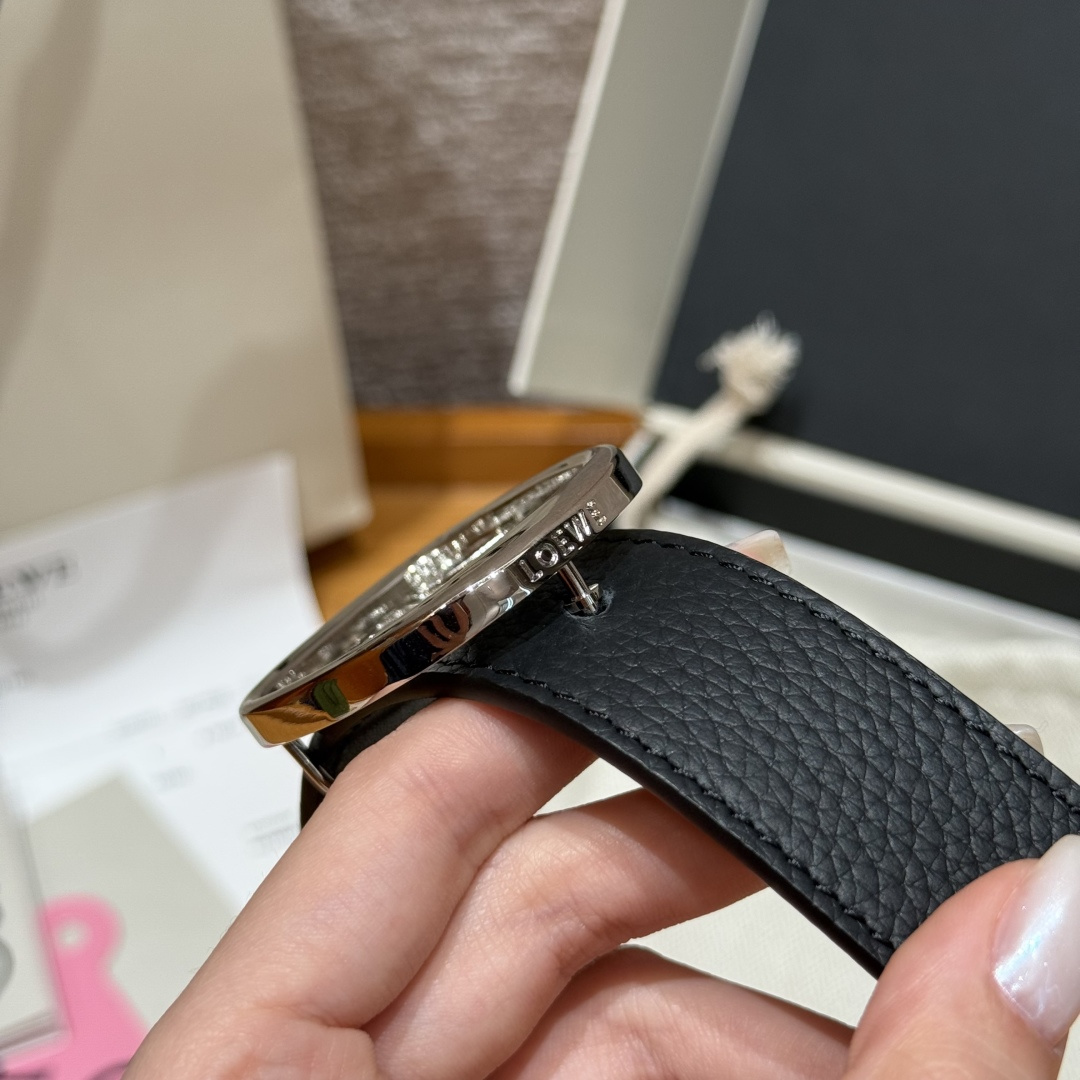Loewe 罗意威