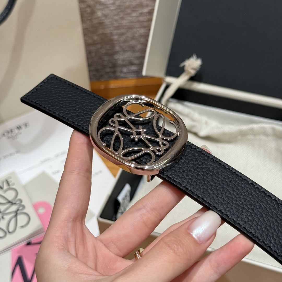 Loewe 罗意威