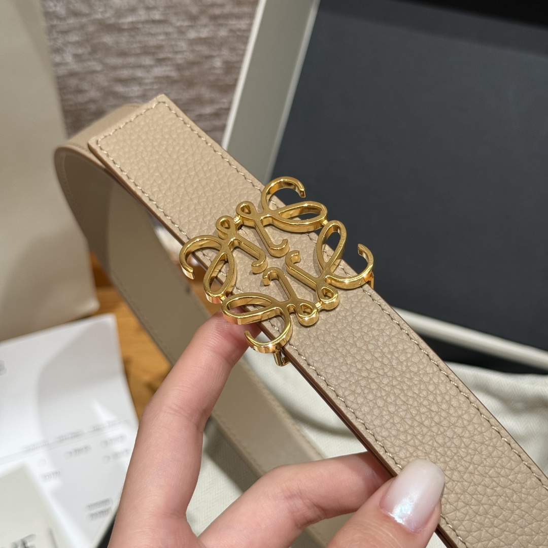 Loewe 罗意威