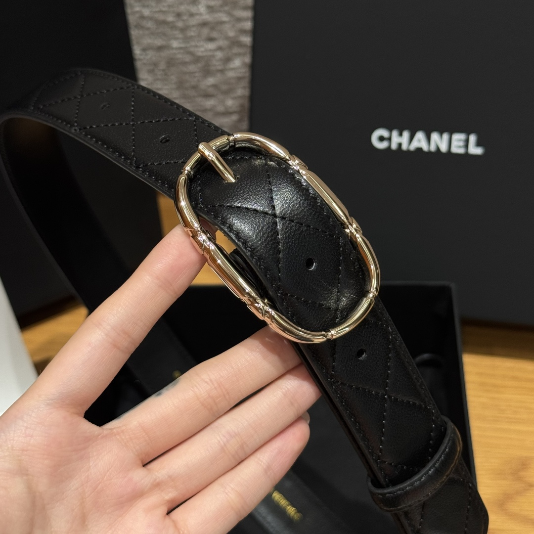 香家新款女士腰带 这款采用双面小牛皮腰带-Chinese UA Cheap High Quatity Brand Clothes Bags handbags Sneakers wholesale wholesaler seller from China Factory suppliers Fashion Clothing Shoes best Quality Beautiful Price 香家新款女士腰带 这款采用双面小牛皮腰带