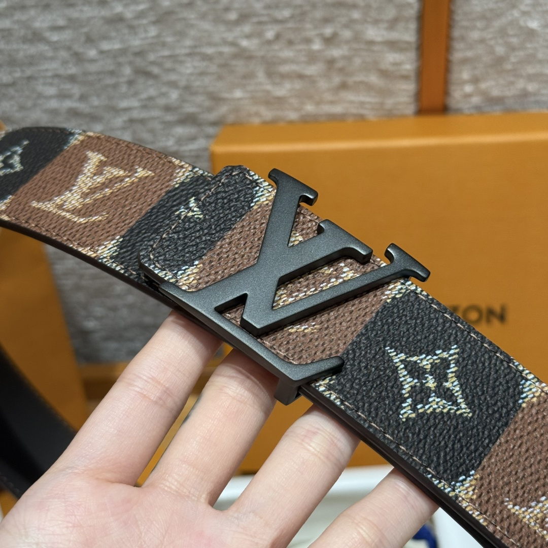 루이비통 칼리지 모노그램 헤리티지 40mm 리버시블 벨트 상세 이미지 5